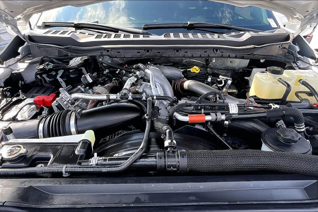 Used 2024 Ford F450 Limited image 33