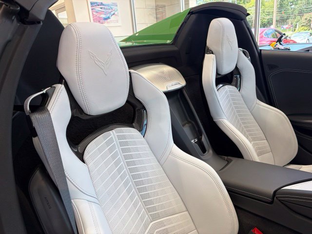 Used 2026 Chevrolet Corvette Stingray Preferred Conv w/ Z51 Performance Package RWD image 19