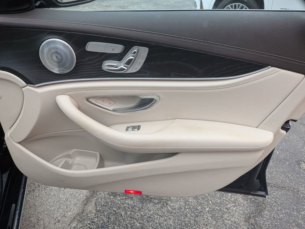 Used 2020 Mercedes-Benz E 350 4MATIC Sedan image 29