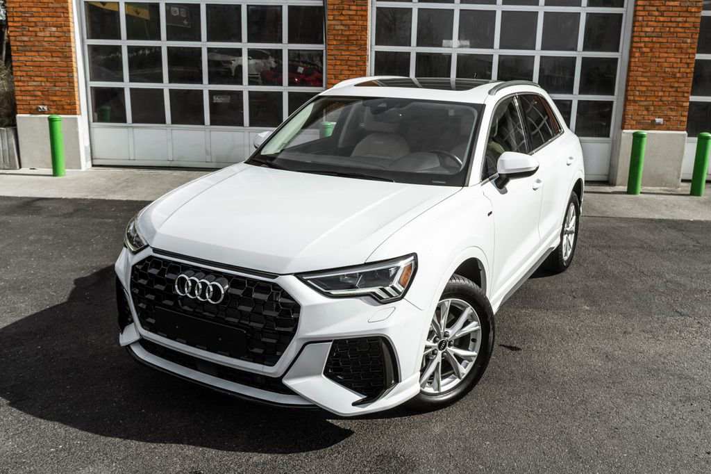 Used 2024 Audi Q3 2.0T Premium image 2