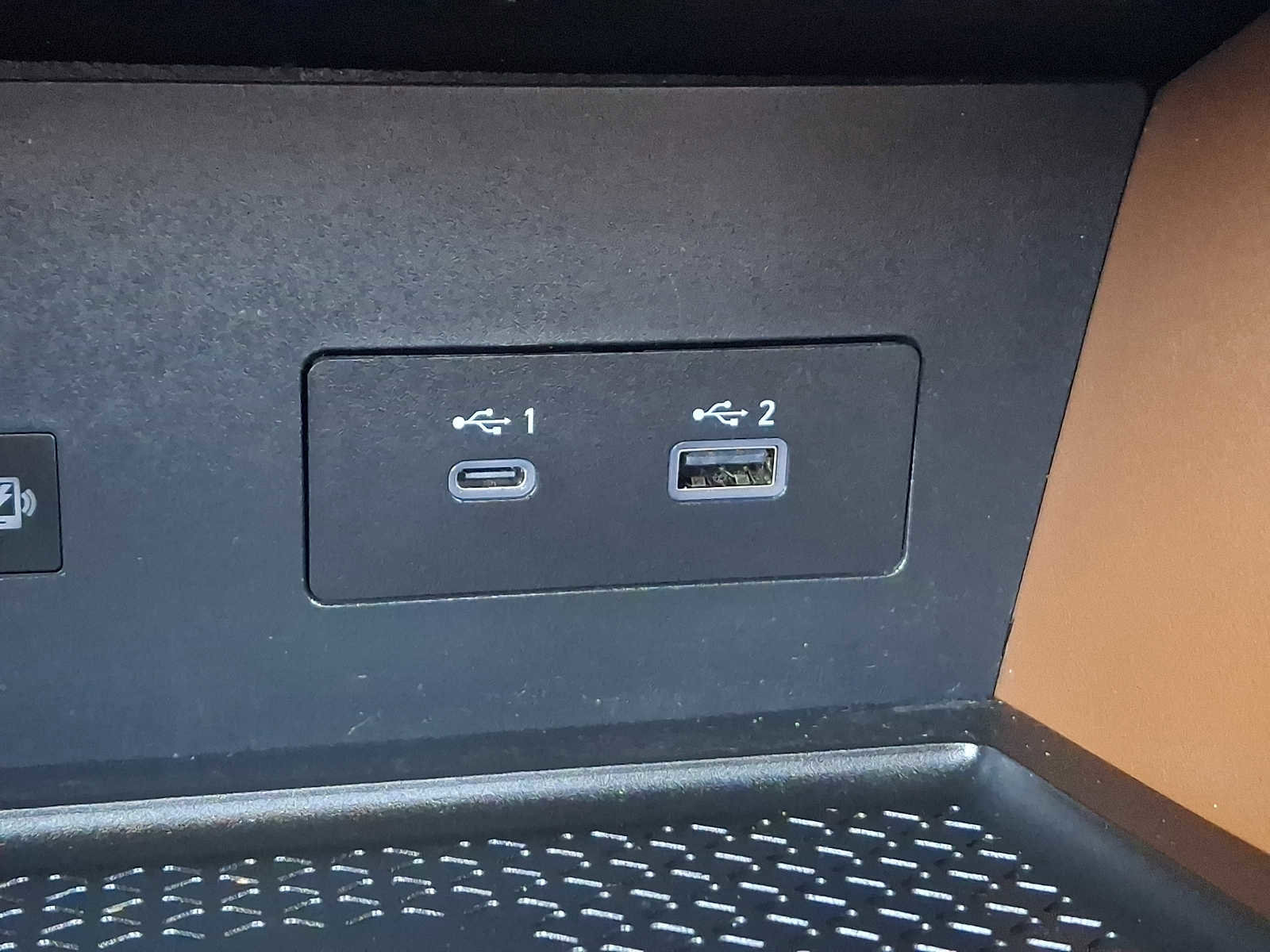 Used 2022 Nissan Pathfinder Platinum w/ Cargo Package AWD/4WD image 27