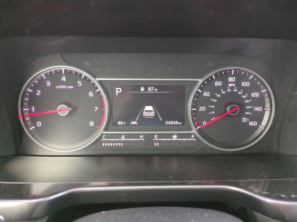 Used 2023 Kia Sorento S image 30