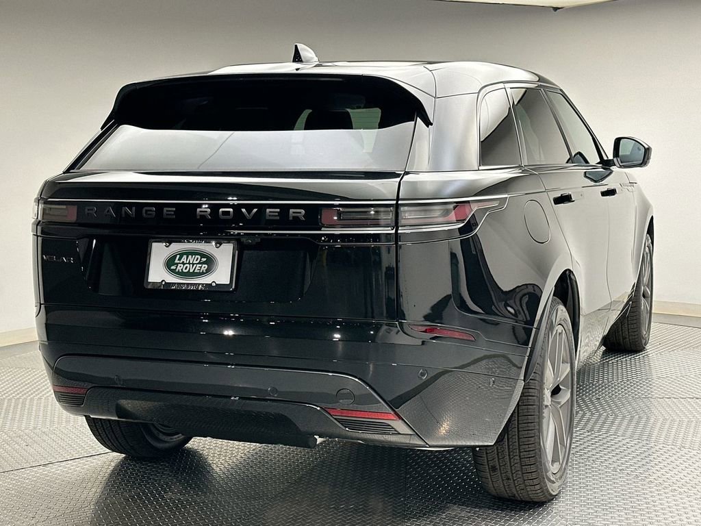 New 2026 Land Rover Range Rover Velar Dynamic SE image 3