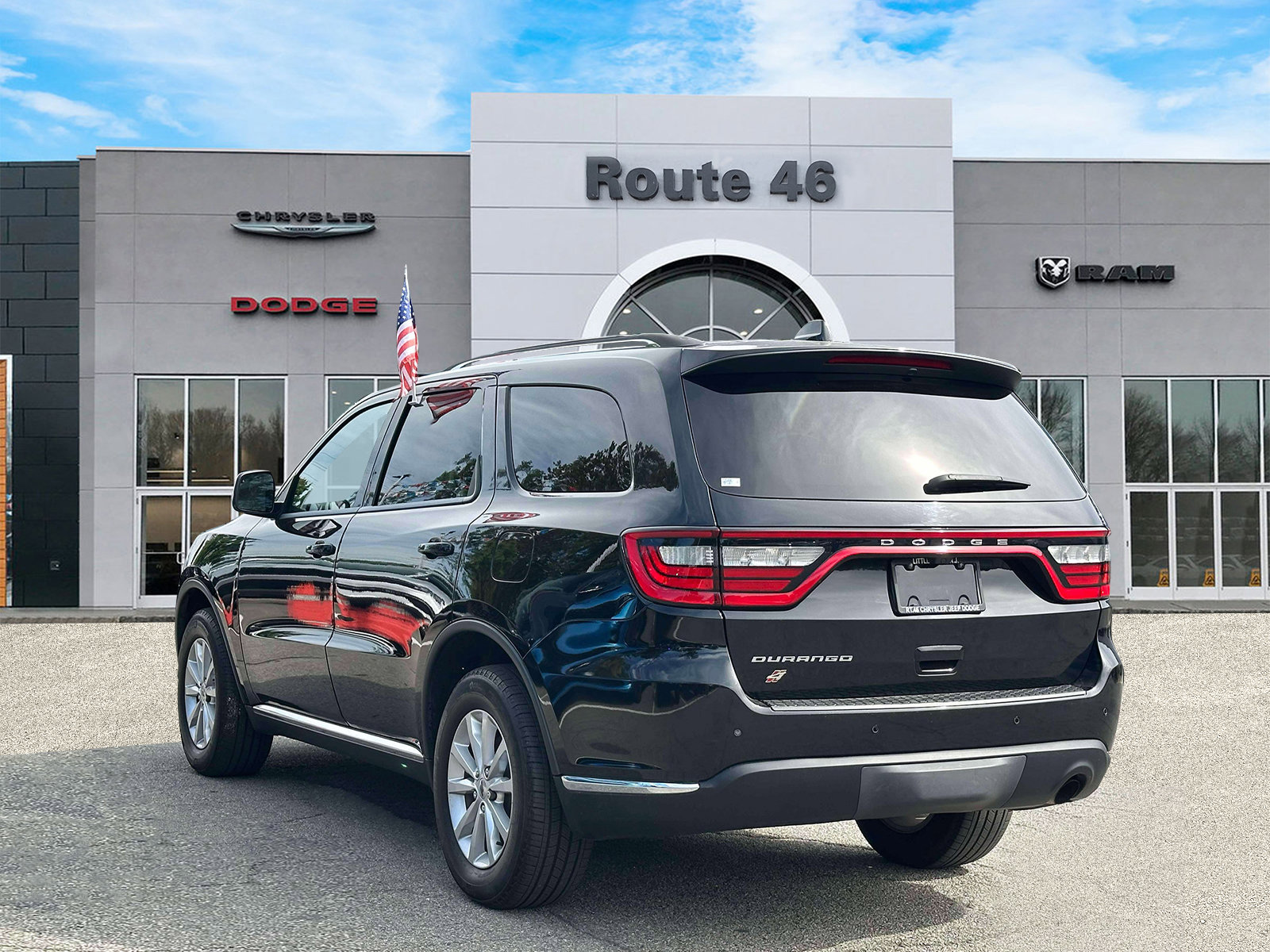 Used 2023 Dodge Durango SXT Launch Edition AWD/4WD image 4