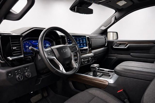 Used 2024 Chevrolet Silverado 1500 RST w/ True North Edition Plus AWD/4WD image 14