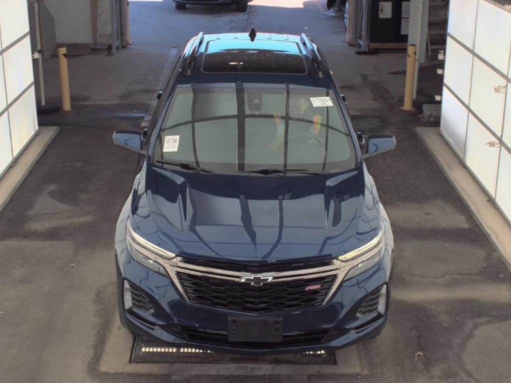 Used 2022 Chevrolet Equinox RS image 2