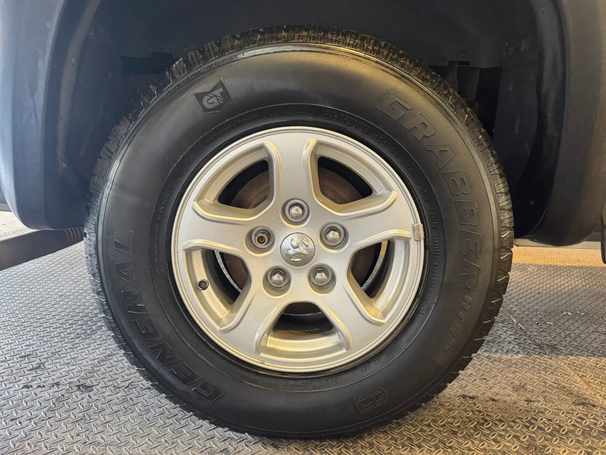 Used 2005 Dodge Dakota SLT image 27
