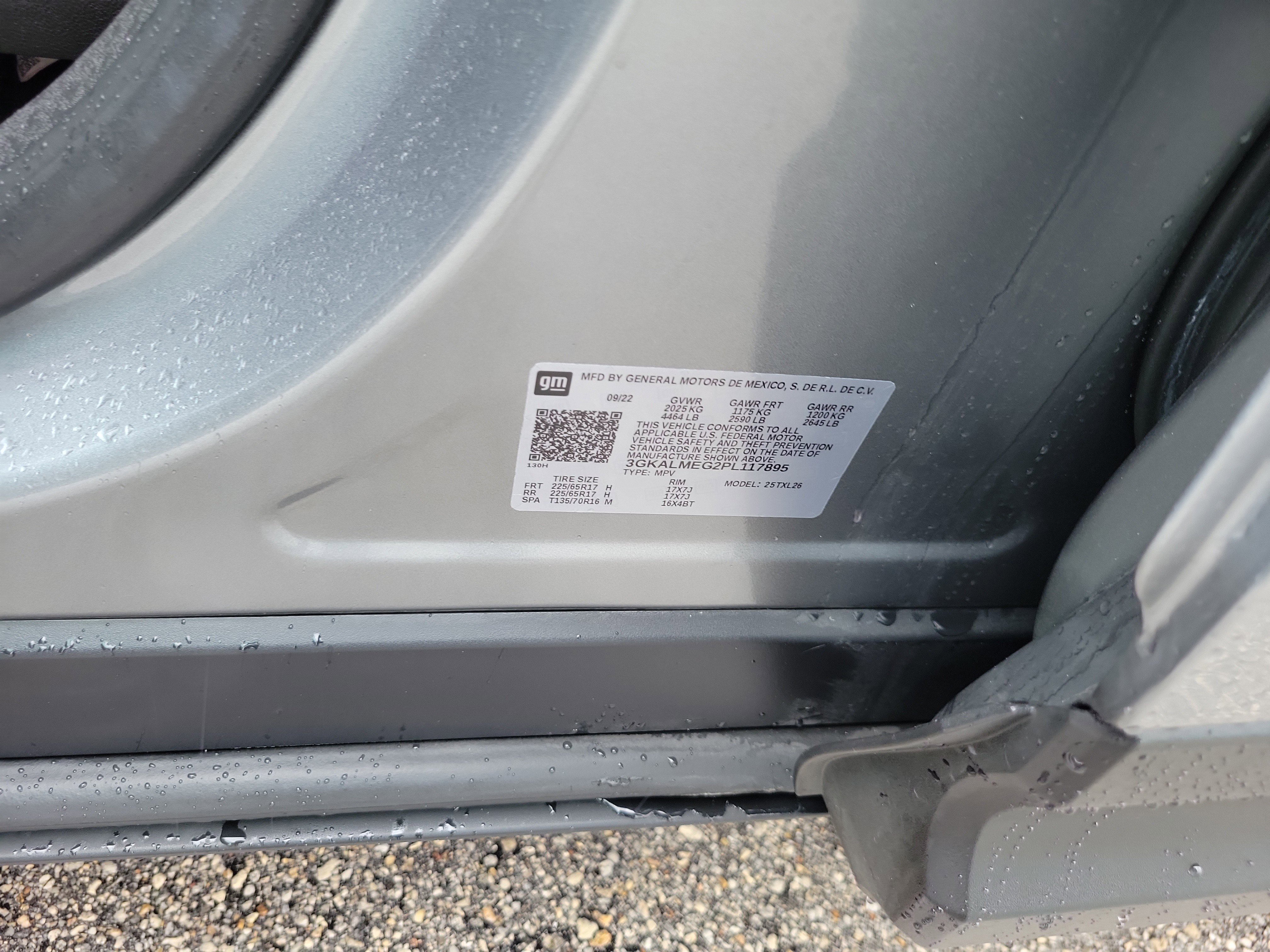 Used 2023 GMC Terrain SLE w/ Driver Convenience Package image 28