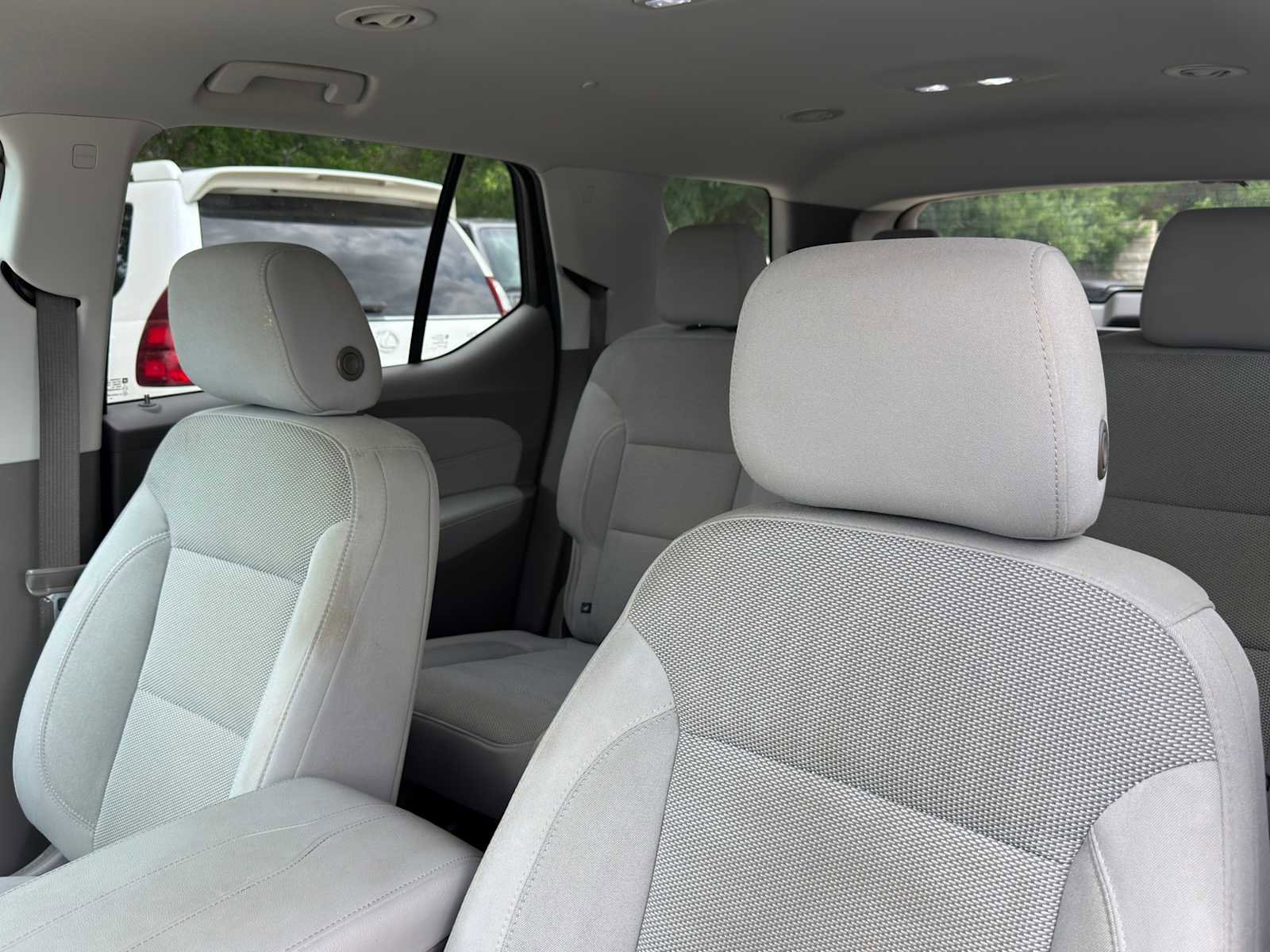 Used 2019 Chevrolet Traverse LT FWD image 10