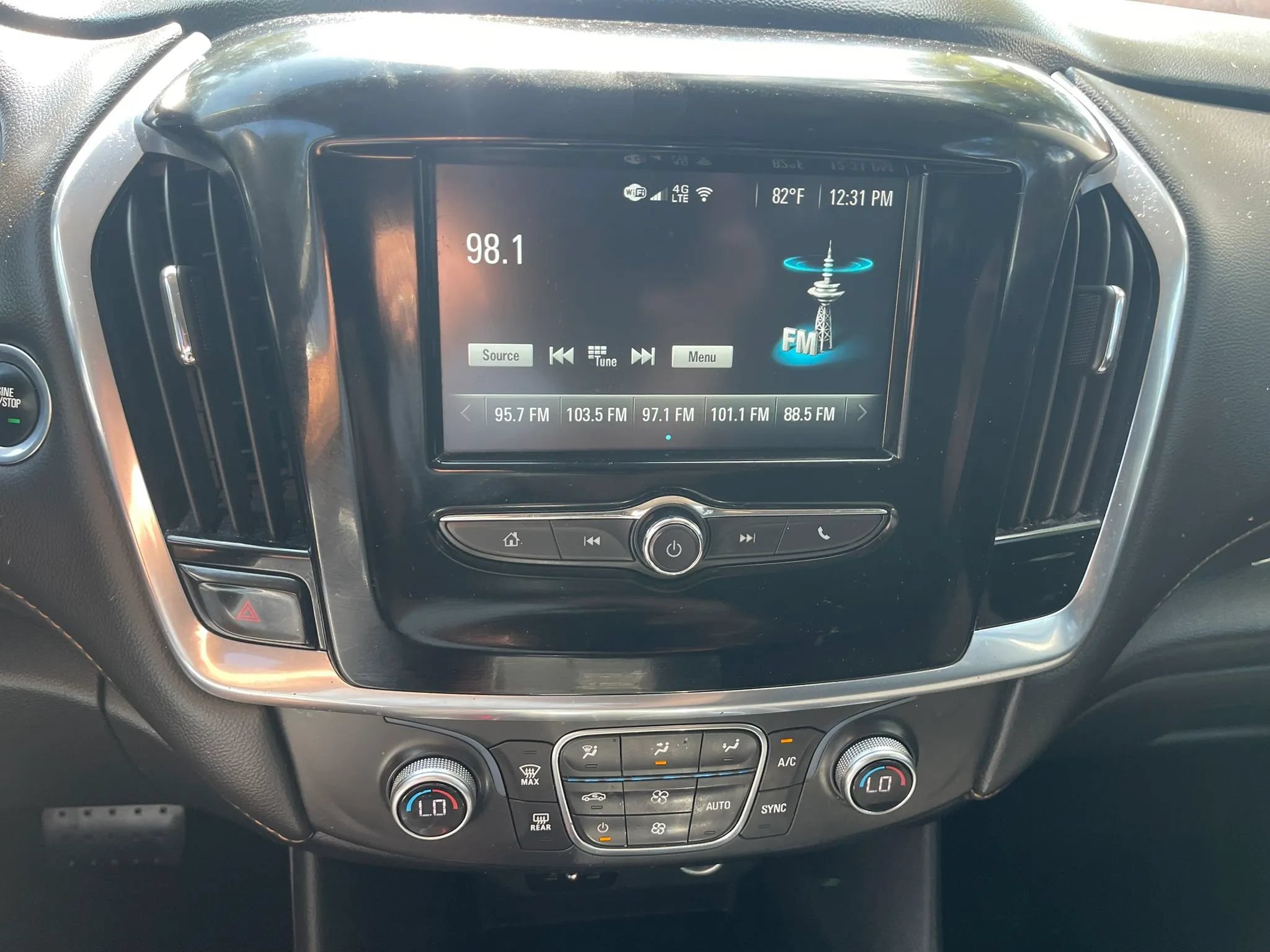 Used 2019 Chevrolet Traverse LS FWD image 19