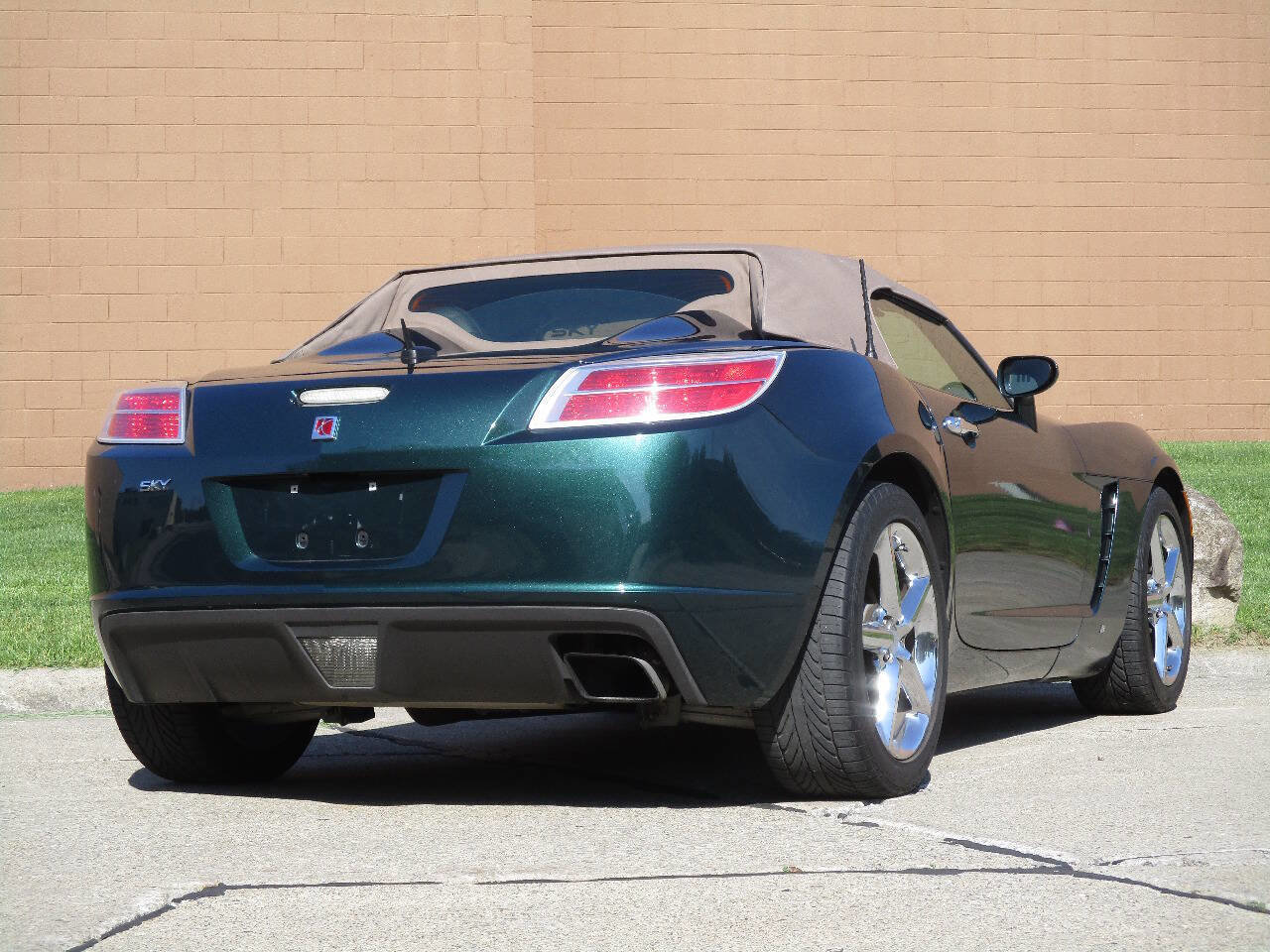 Used 2008 Saturn Sky w/ Premium Trim Package RWD image 23