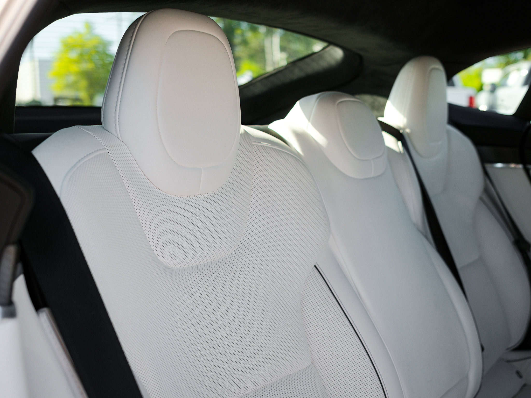 Used 2021 Tesla Model S Plaid image 32