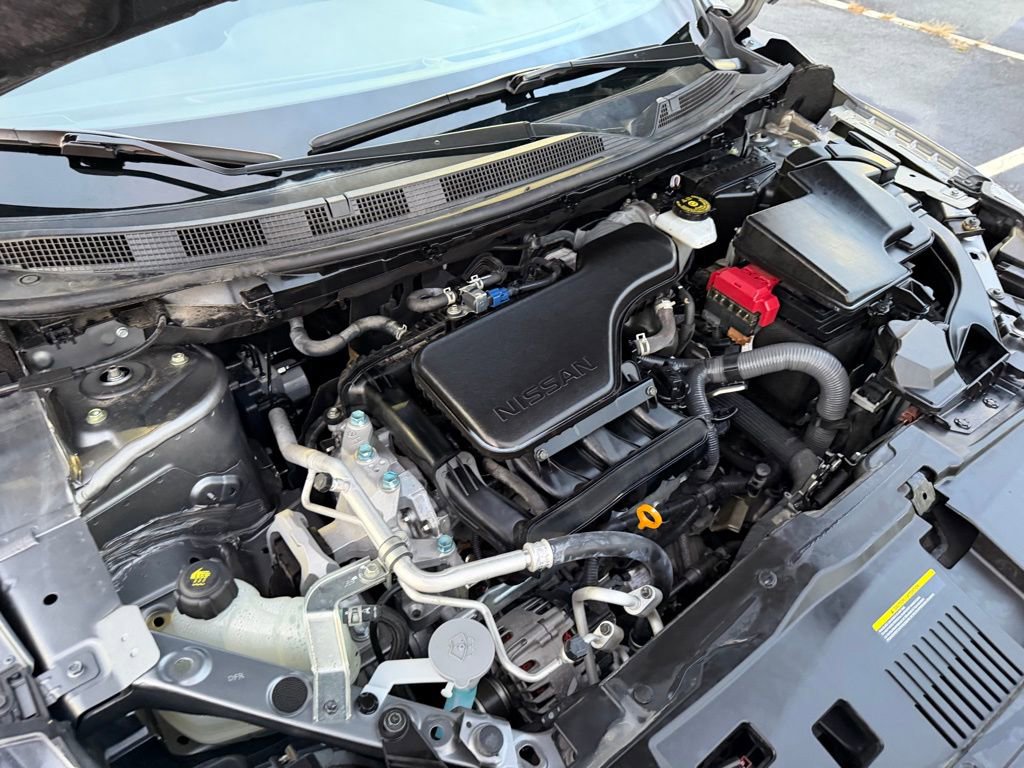 Used 2022 Nissan Rogue Sport SV image 40