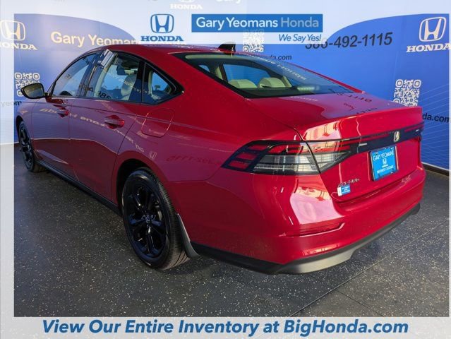 Used 2025 Honda Accord SE image 9