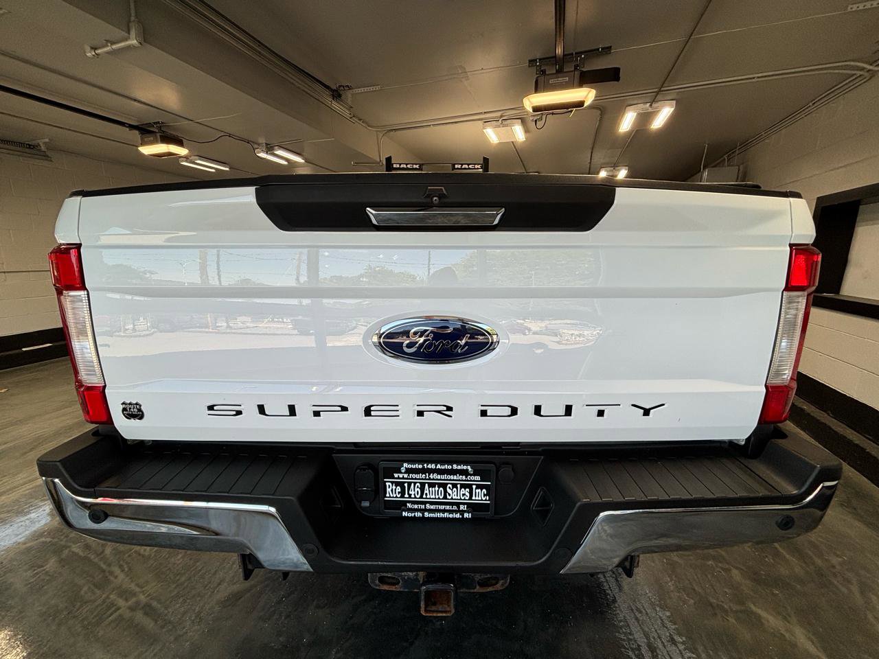 Used 2019 Ford F250 XLT w/ XLT Premium Package AWD/4WD image 8
