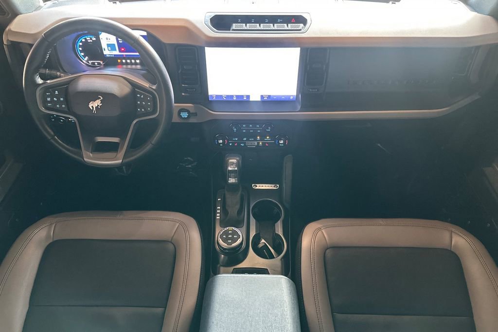 Used 2023 Ford Bronco Wildtrak image 13