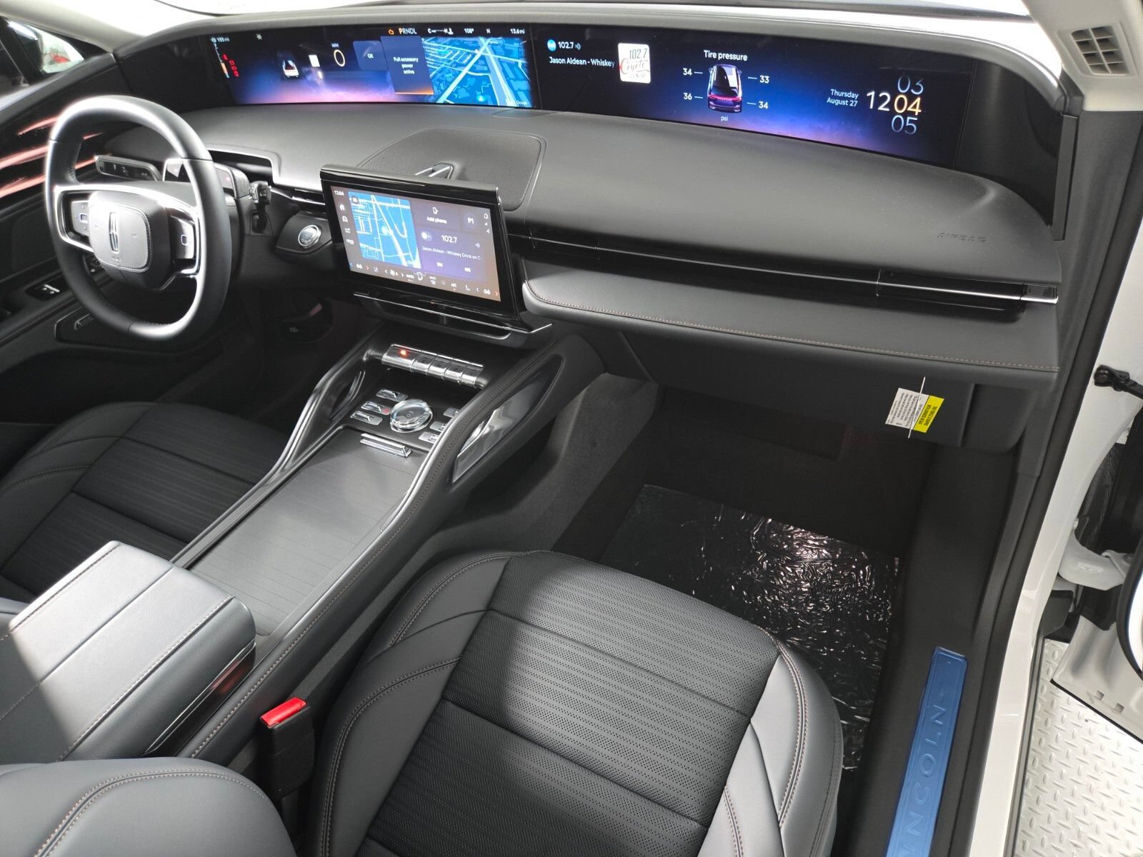 New 2026 Lincoln Nautilus Reserve w/ Jet Appearance Package AWD/4WD image 21