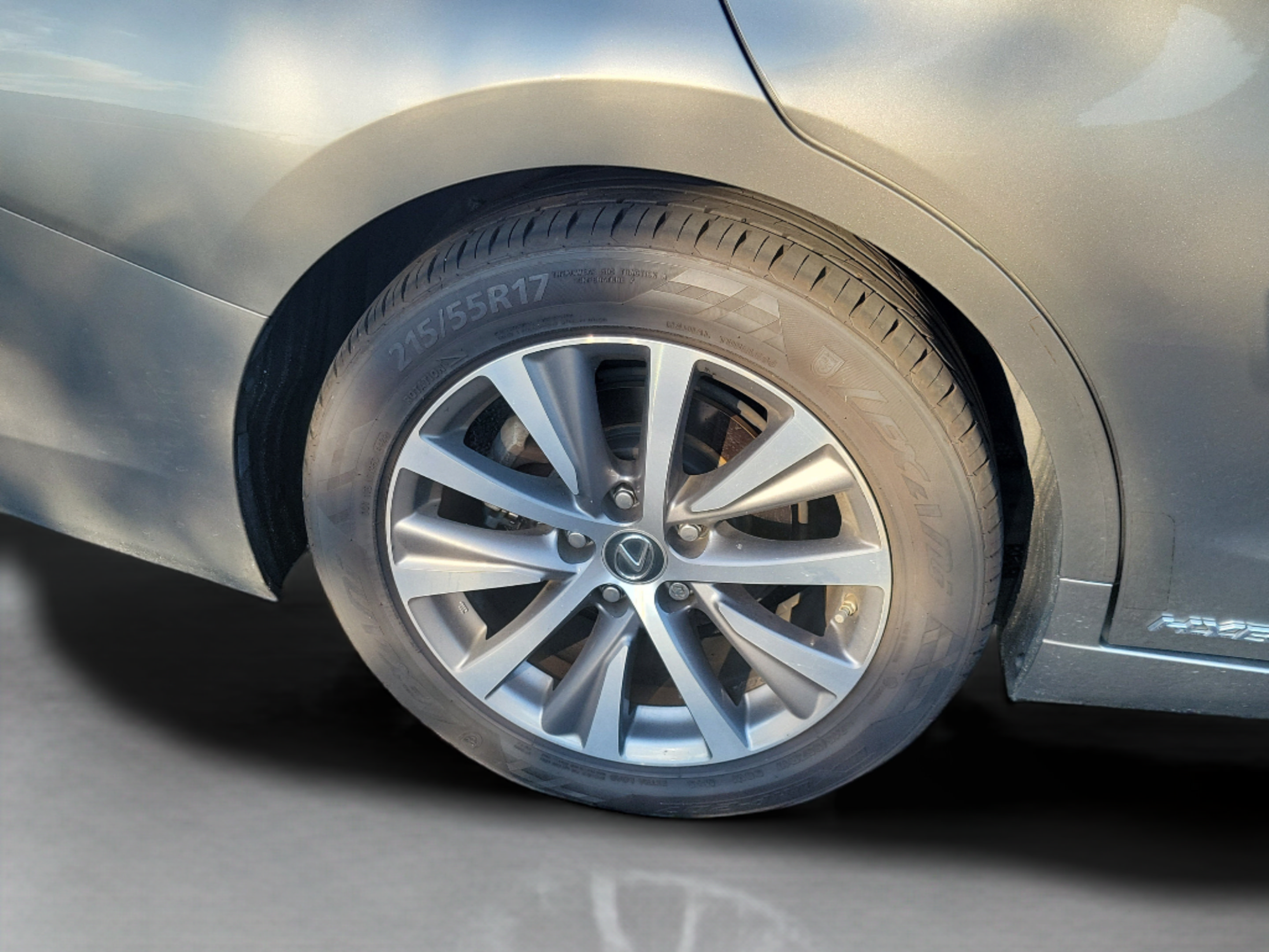 Used 2021 Lexus ES 300h w/ Premium Package FWD image 13