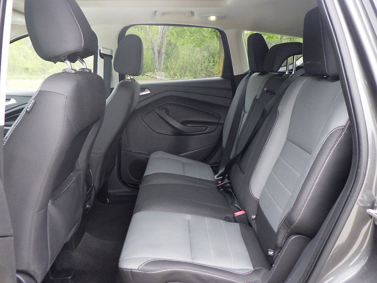 Used 2016 Ford Escape SE FWD image 11