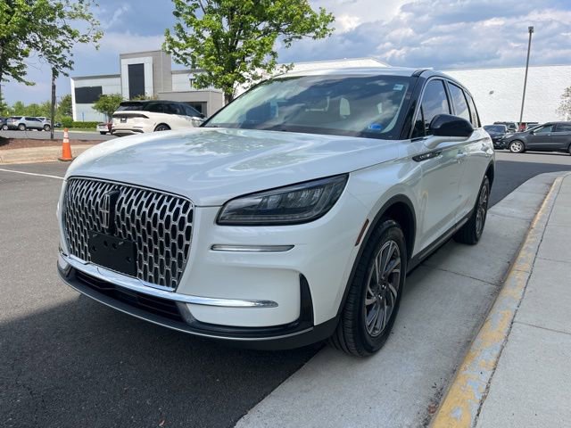 Used 2024 Lincoln Corsair FWD image 3