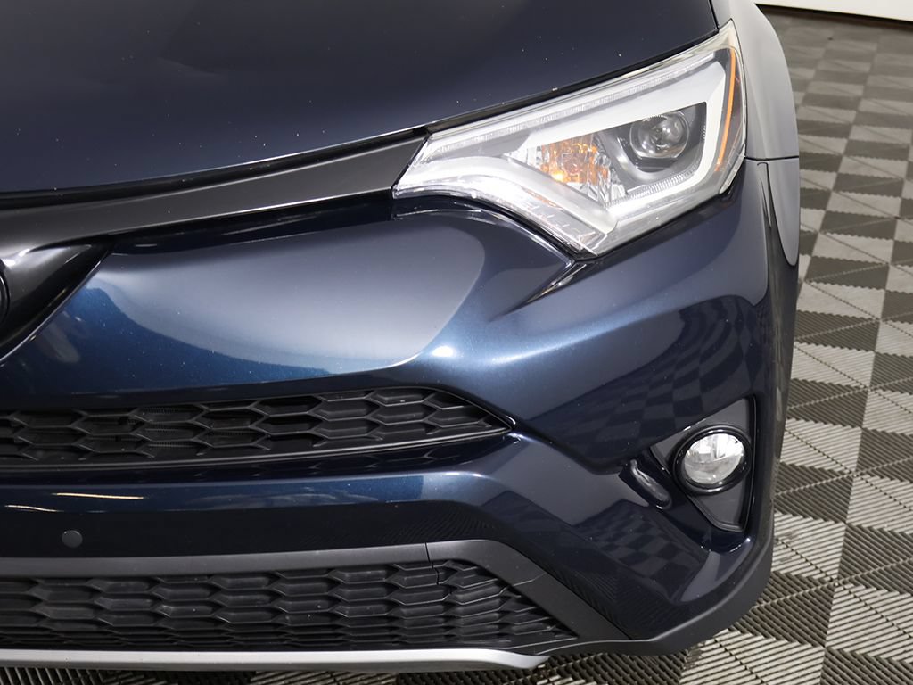 Used 2017 Toyota RAV4 SE AWD/4WD image 14