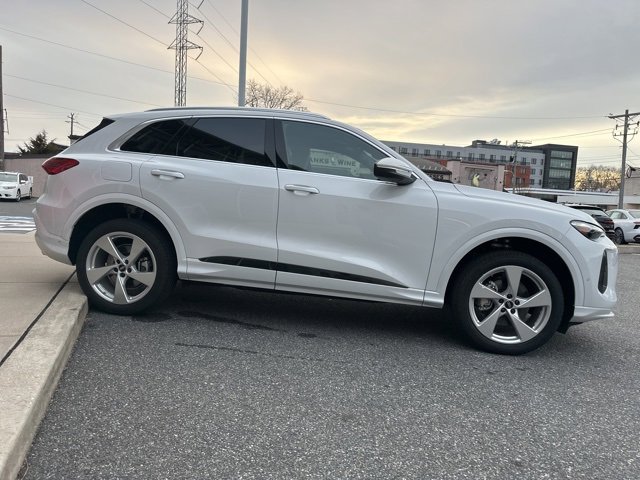 New 2025 Audi Q5 Premium Plus image 6