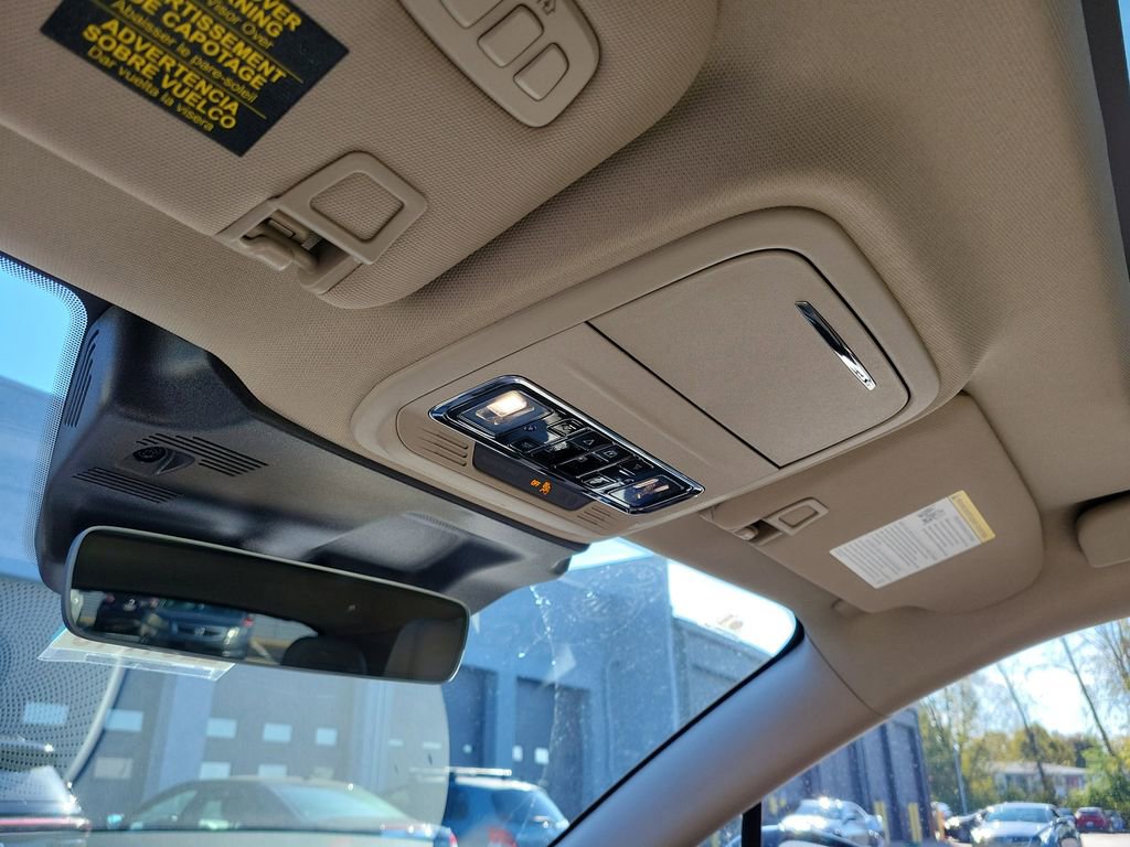 New 2026 Lincoln Corsair Premiere image 30