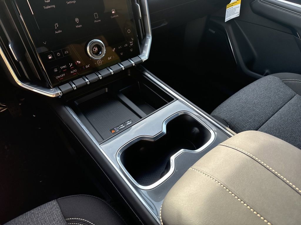 New 2025 GMC Acadia Elevation AWD/4WD image 30