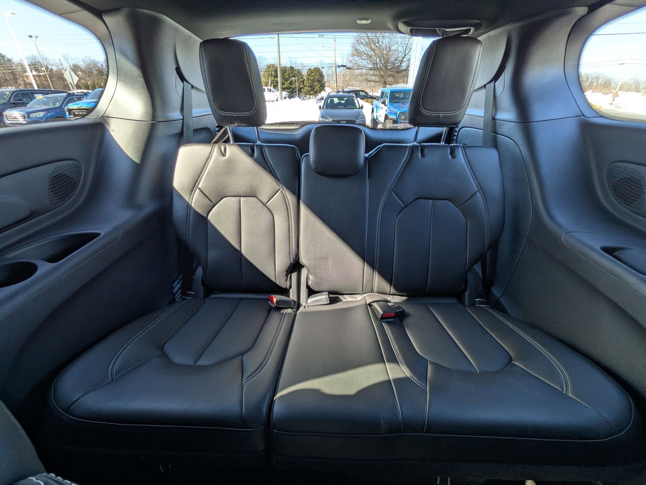 New 2026 Chrysler Pacifica Select image 33