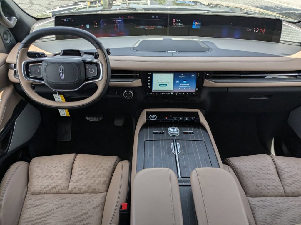 New 2026 Lincoln Navigator Black Label AWD/4WD image 19