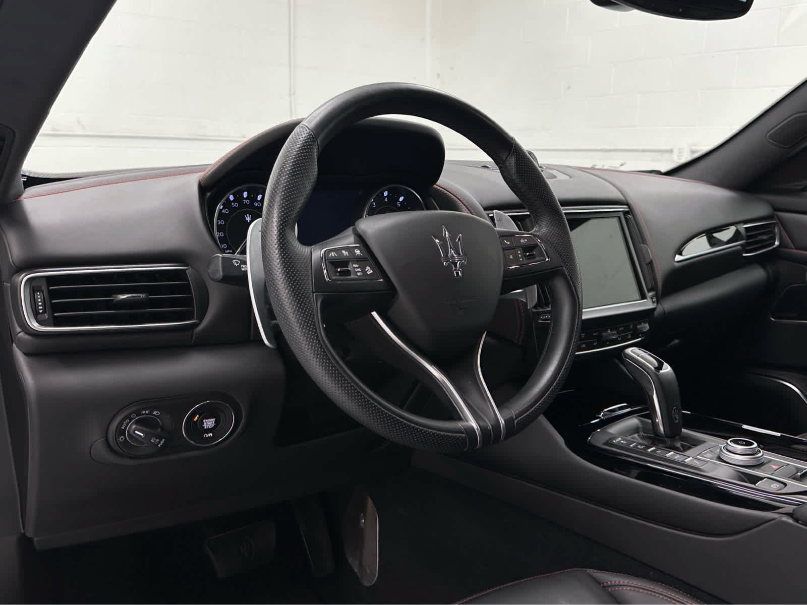 Used 2023 Maserati Levante GT AWD/4WD image 10
