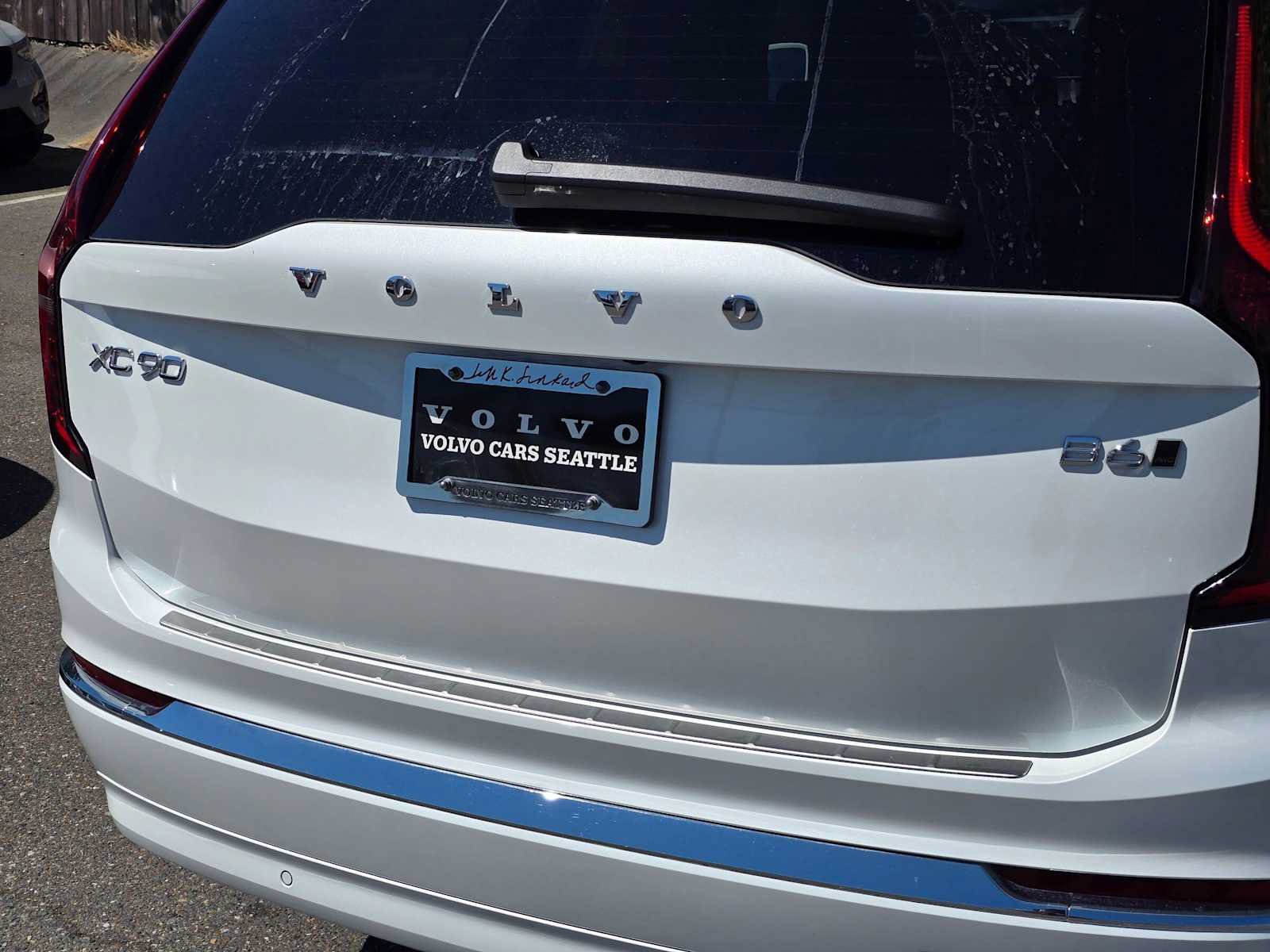Certified 2026 Volvo XC90 B6 Plus w/ Protection Package Premier AWD/4WD image 16