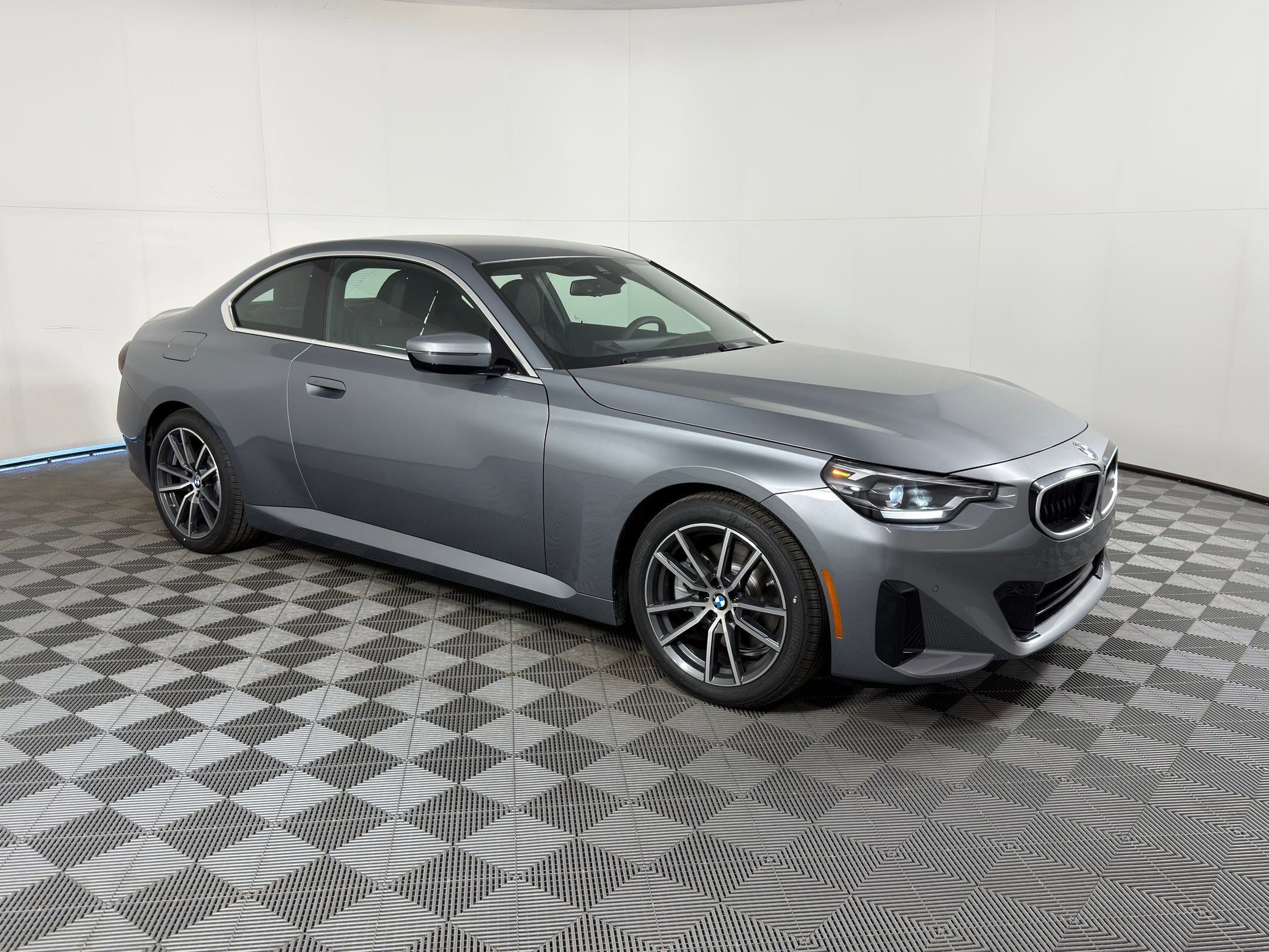 Used 2026 BMW 230i Coupe RWD image 6