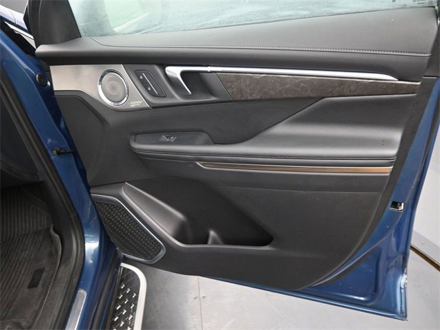 Certified 2025 Buick Enclave Avenir w/ Super Cruise Package image 22