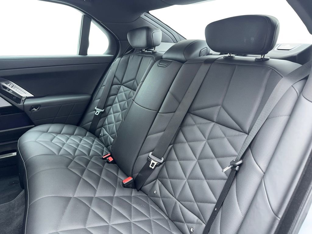 Used 2023 BMW 740i 740i M SPORT,NAV,CAM,PANO,HEAD image 41