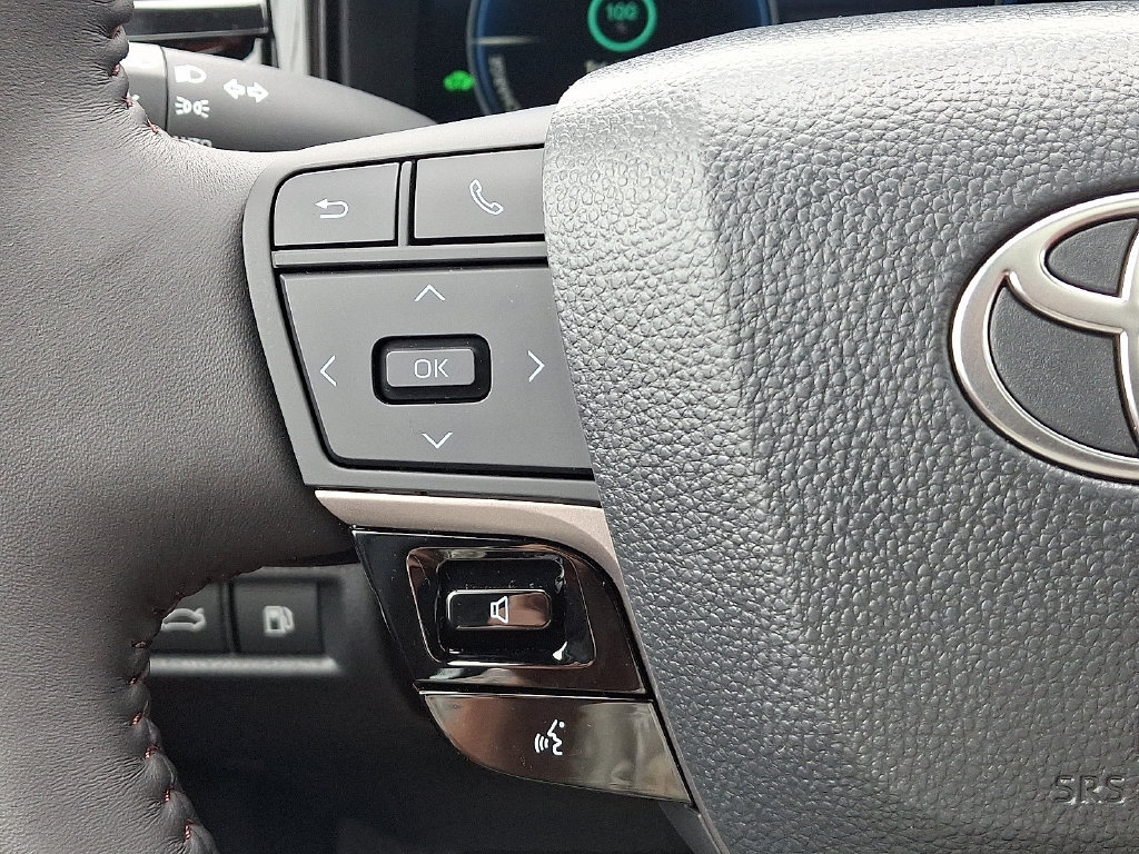 Used 2026 Toyota Camry XSE FWD image 22