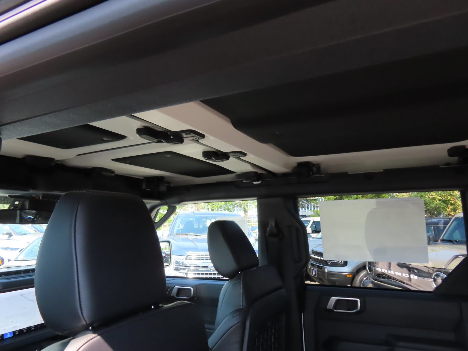 New 2026 Ford Bronco Badlands AWD/4WD image 19