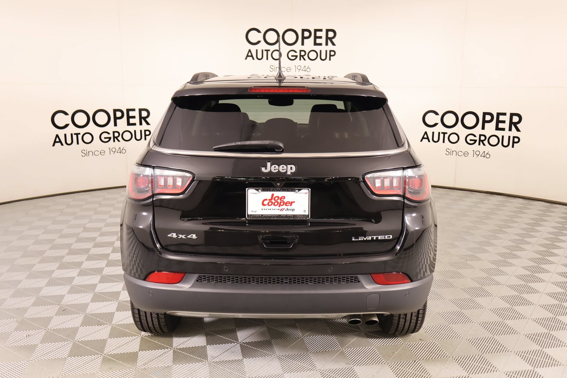 Used 2022 Jeep Compass Limited AWD/4WD image 21
