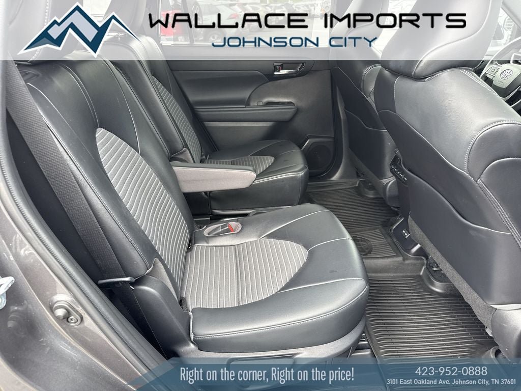 Used 2022 Toyota Highlander XSE FWD image 42