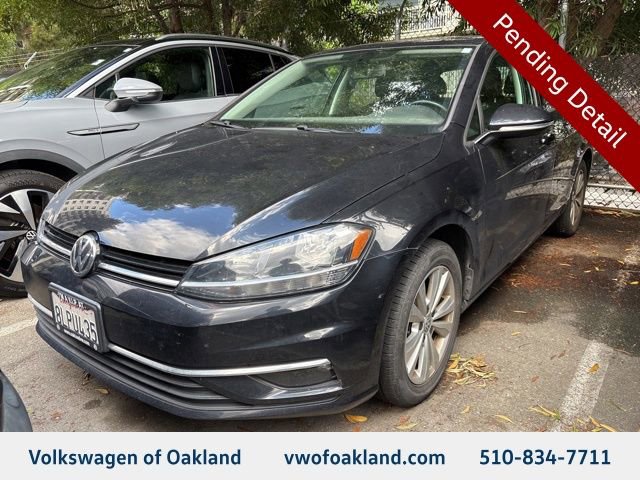 Used 2019 Volkswagen Golf SE FWD image 1