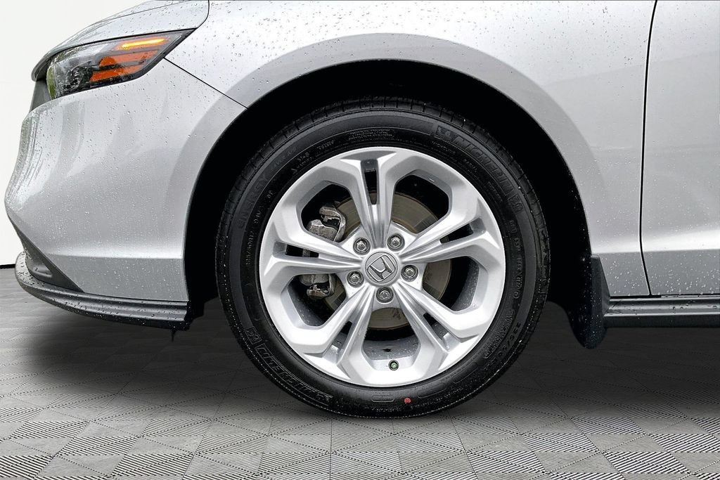 Certified 2025 Honda Accord LX image 21