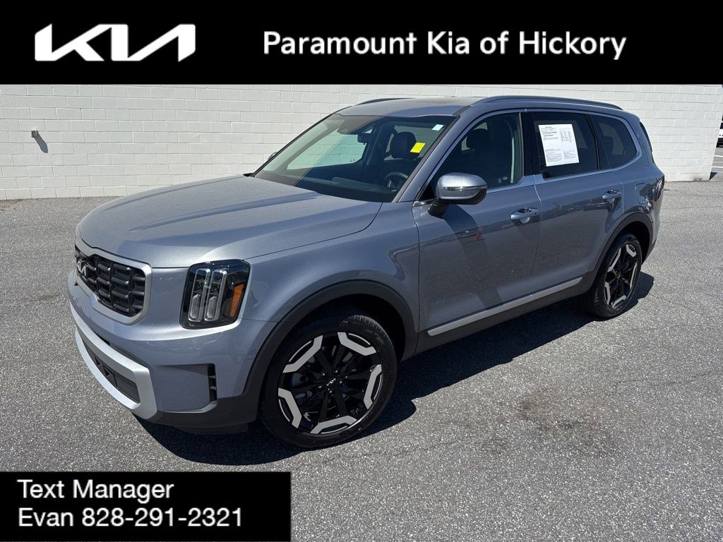 Used 2025 Kia Telluride S image 1