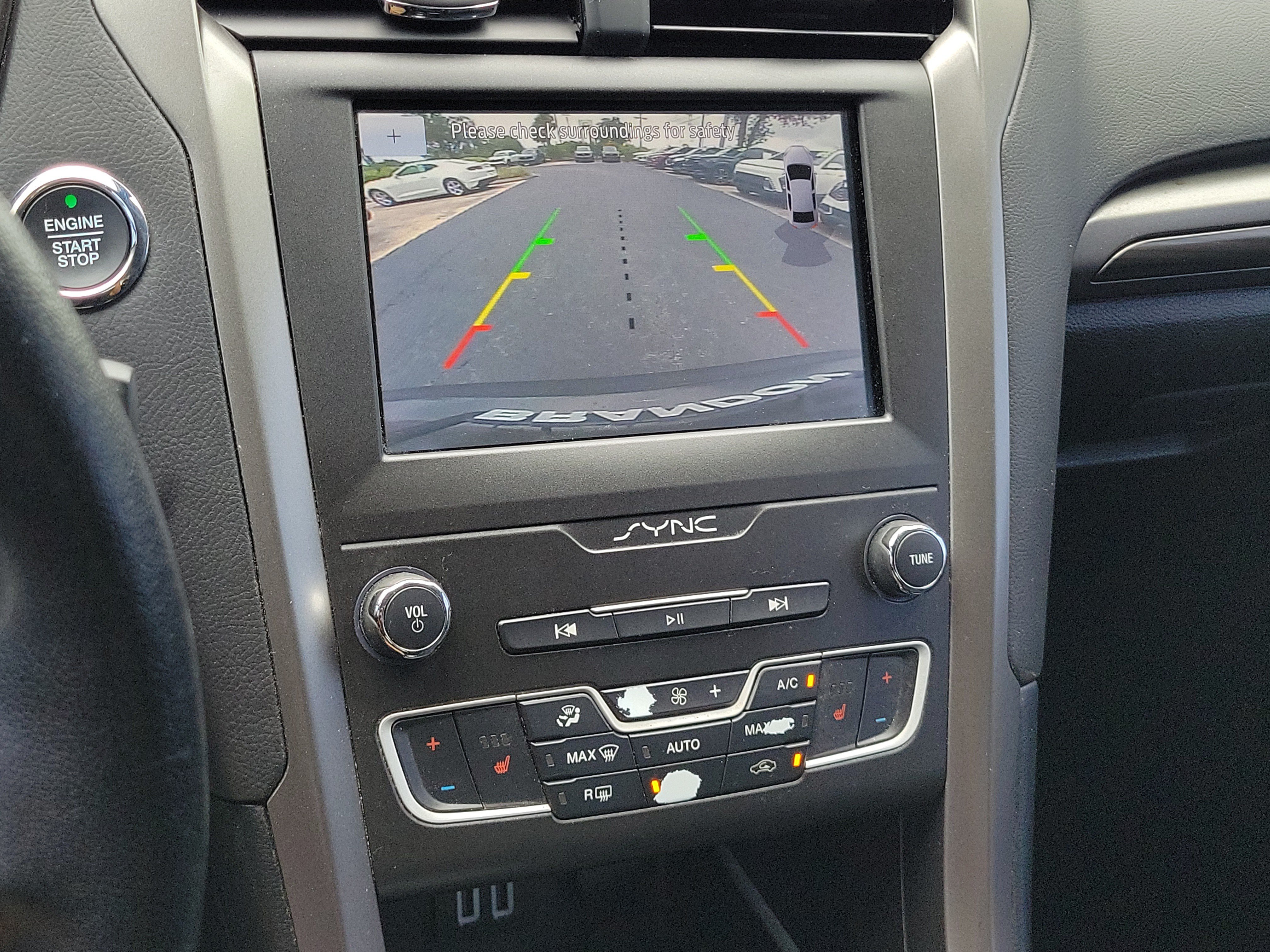 Used 2020 Ford Fusion SEL FWD image 26