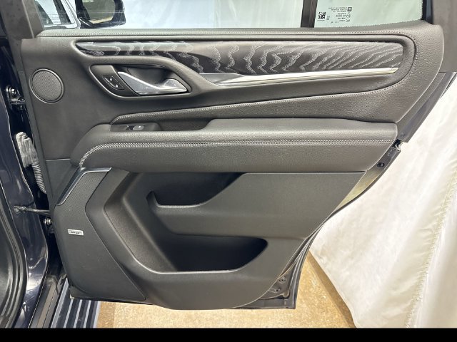 Used 2024 GMC Yukon Denali AWD/4WD image 31
