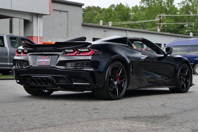 Used 2024 Chevrolet Corvette Z06 w/ Stealth Interior Trim Package RWD image 20