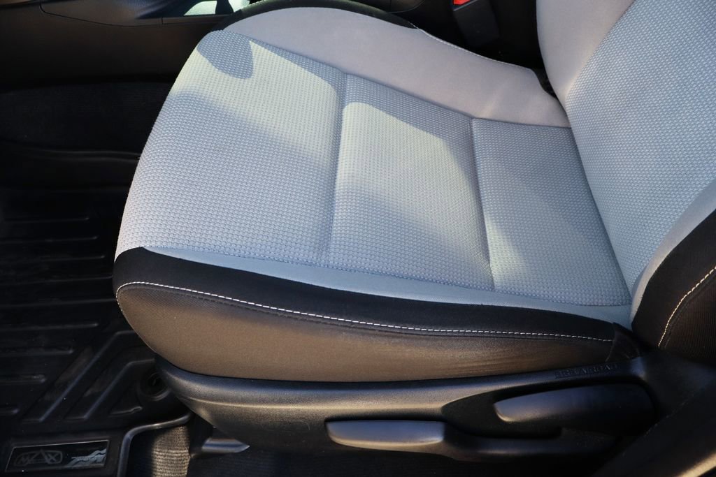 Used 2017 Toyota RAV4 XLE image 18