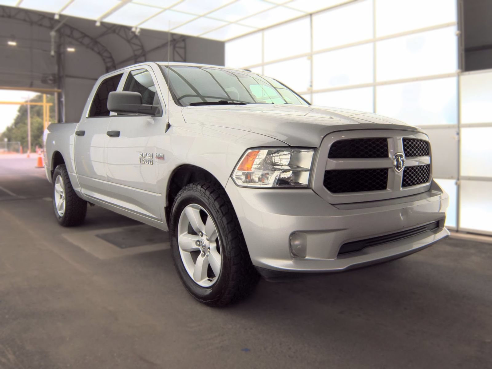 Used 2018 RAM 1500 Express w/ Express Value Package RWD image 2