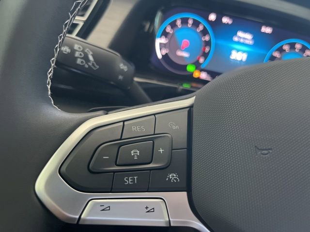 New 2026 Volkswagen Atlas Cross Sport SE image 9