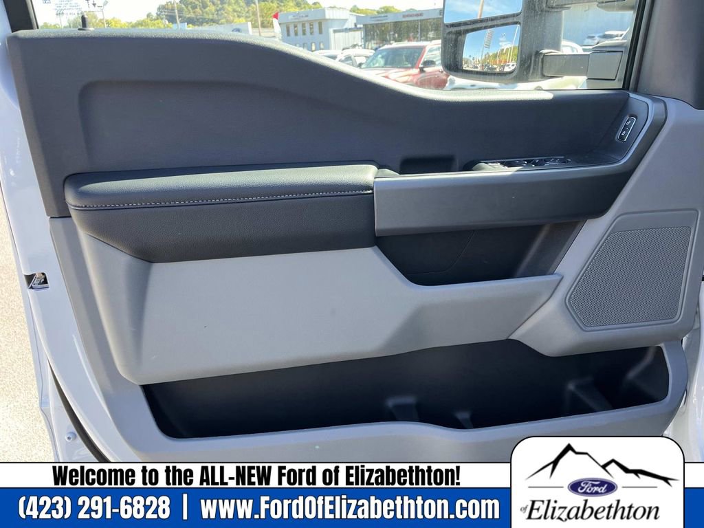 New 2025 Ford F250 XL w/ STX Appearance Package image 19