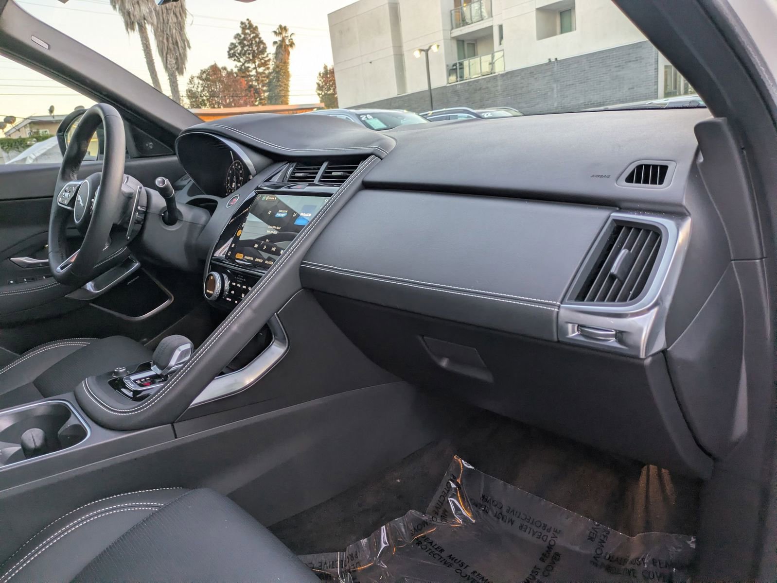 Used 2024 Jaguar E-PACE R-Dynamic SE image 21